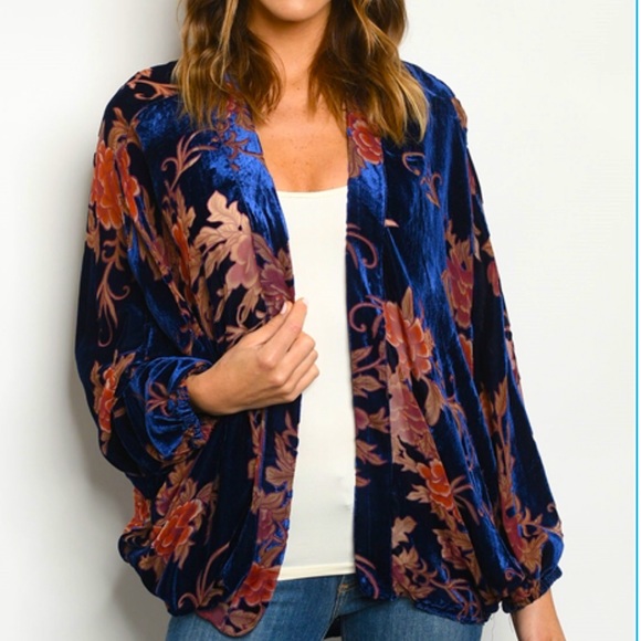 The Dina Kimono - Picture 1 of 3